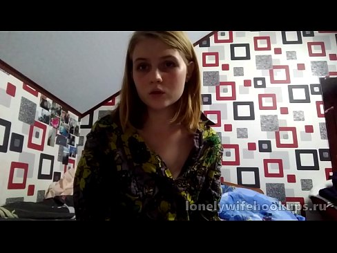 ❤️ Ungur ljóshærður nemandi frá Rússlandi hefur gaman af stærri pikkum. Klámmyndband á is.porngifmag-com.ru